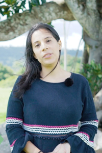 Lucia_Rivas_Herry_review